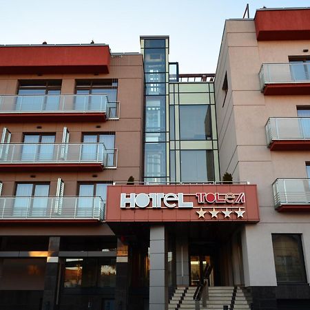 Hotel Tolea トゥルゴヴィシュテ エクステリア 写真