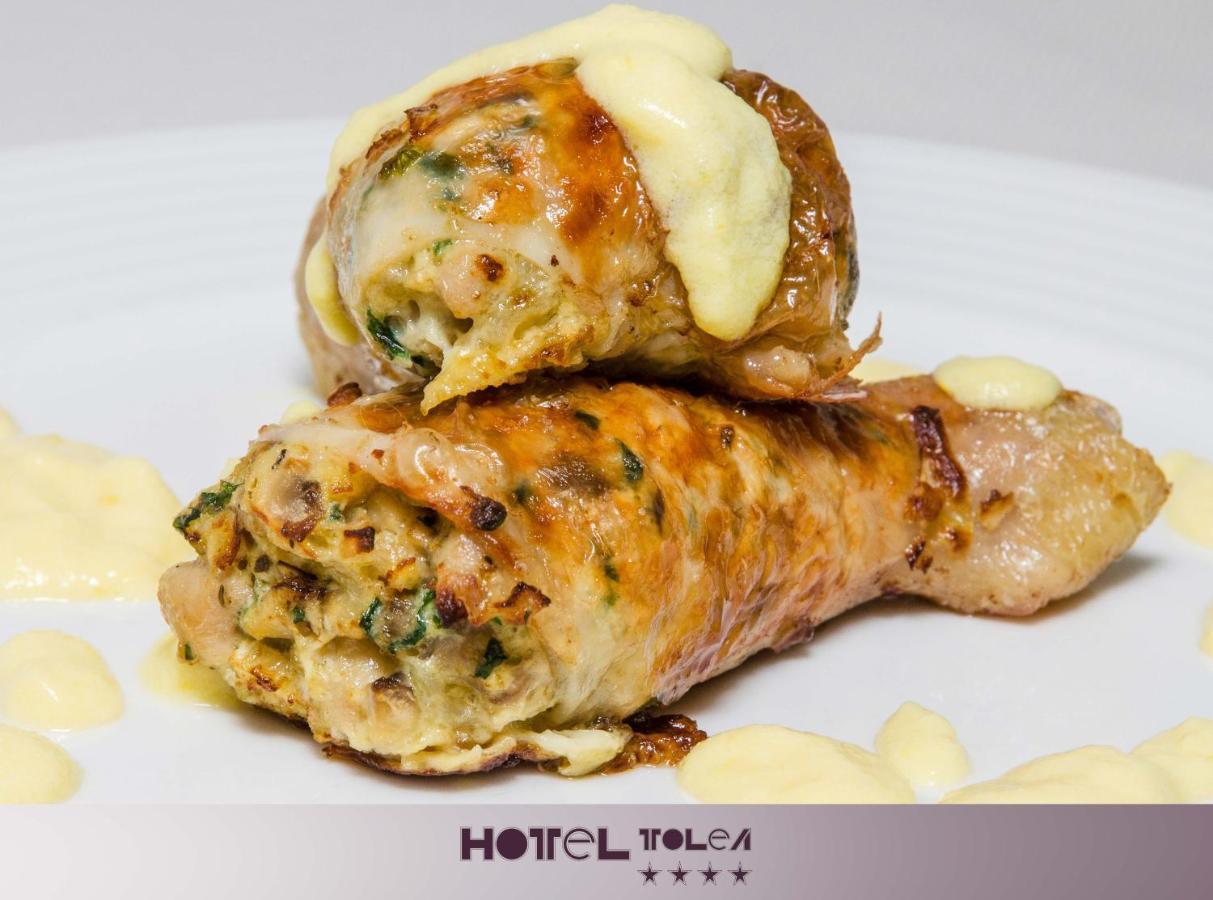 Hotel Tolea トゥルゴヴィシュテ エクステリア 写真