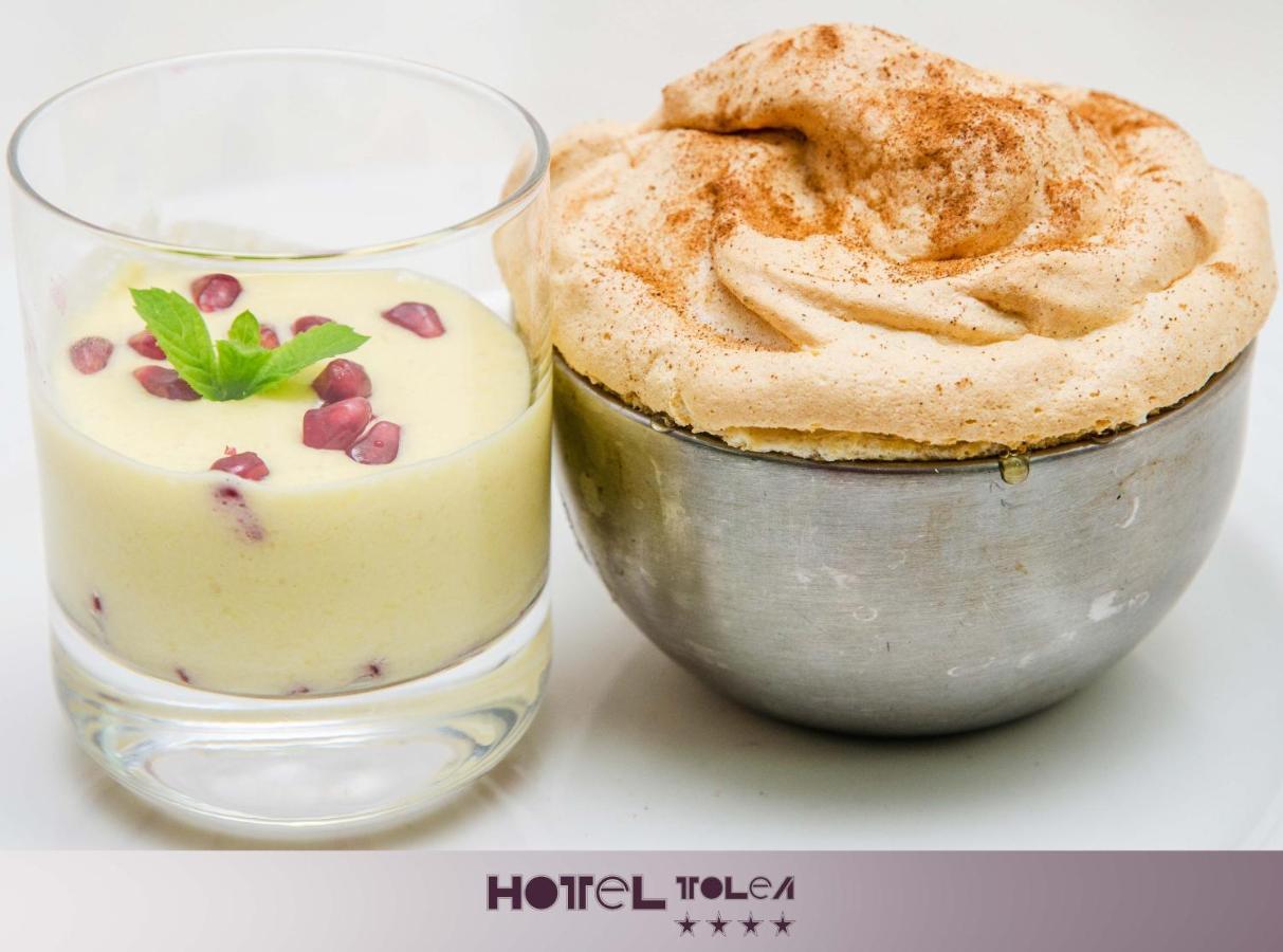 Hotel Tolea トゥルゴヴィシュテ エクステリア 写真
